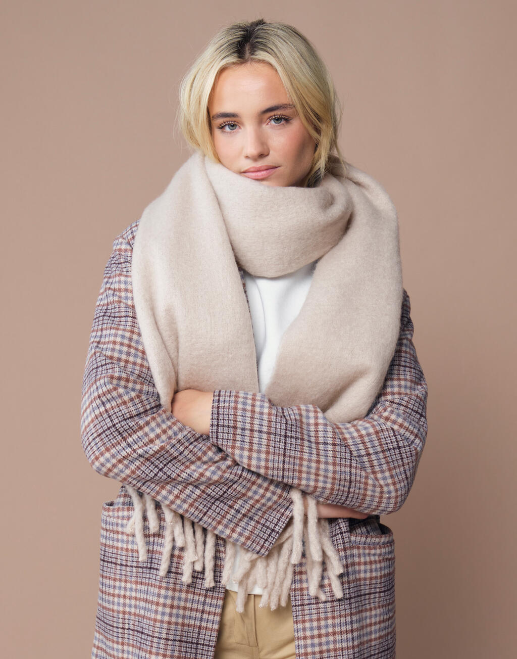 Fluffy Scarf - Image 3